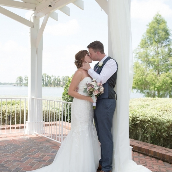 Lakeside Gazebo Weddings